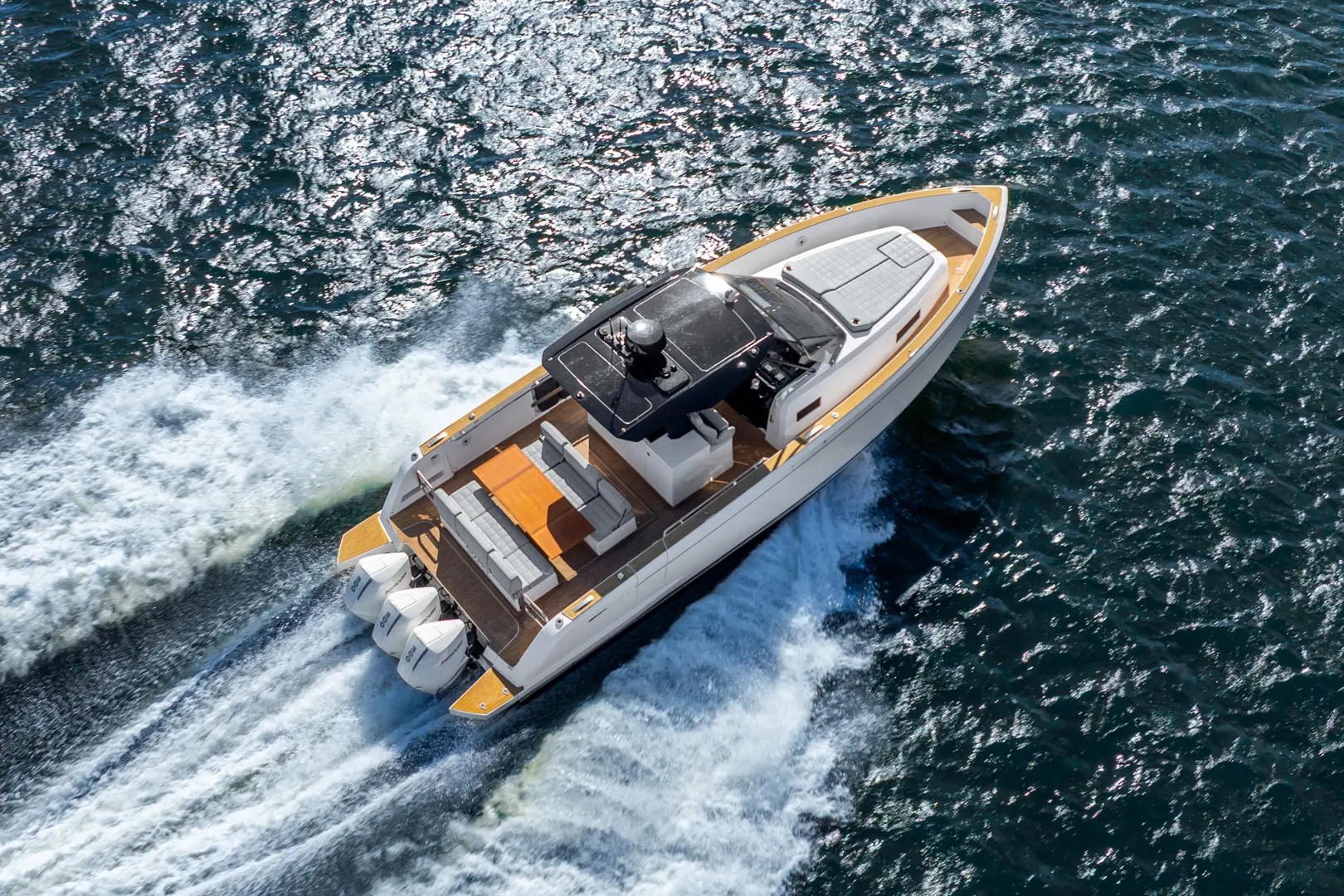 How Buyers Actually Browse Yacht Listings Online