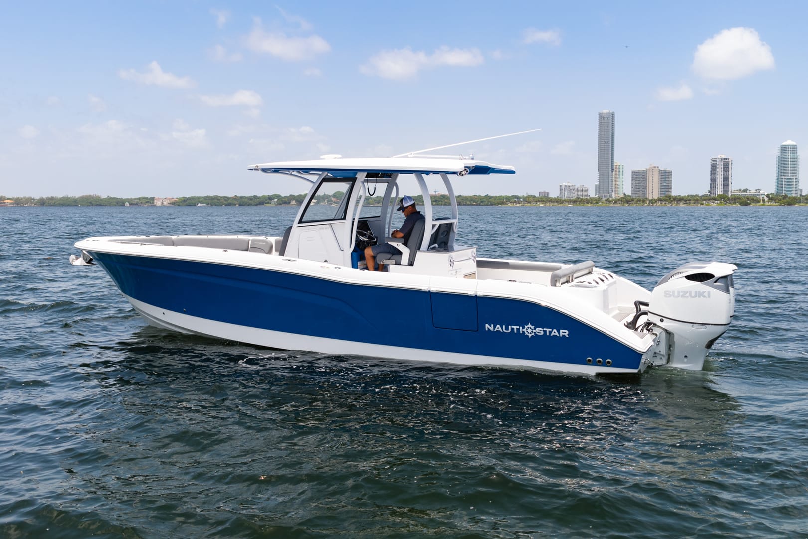 2026 NauticStar 332 Offshore