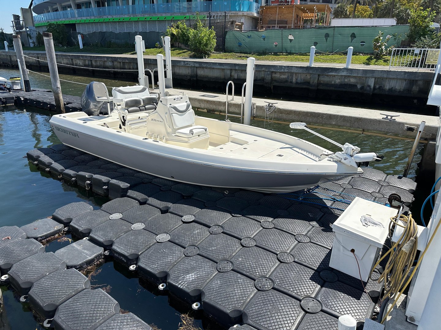 Skeeter SX 2250