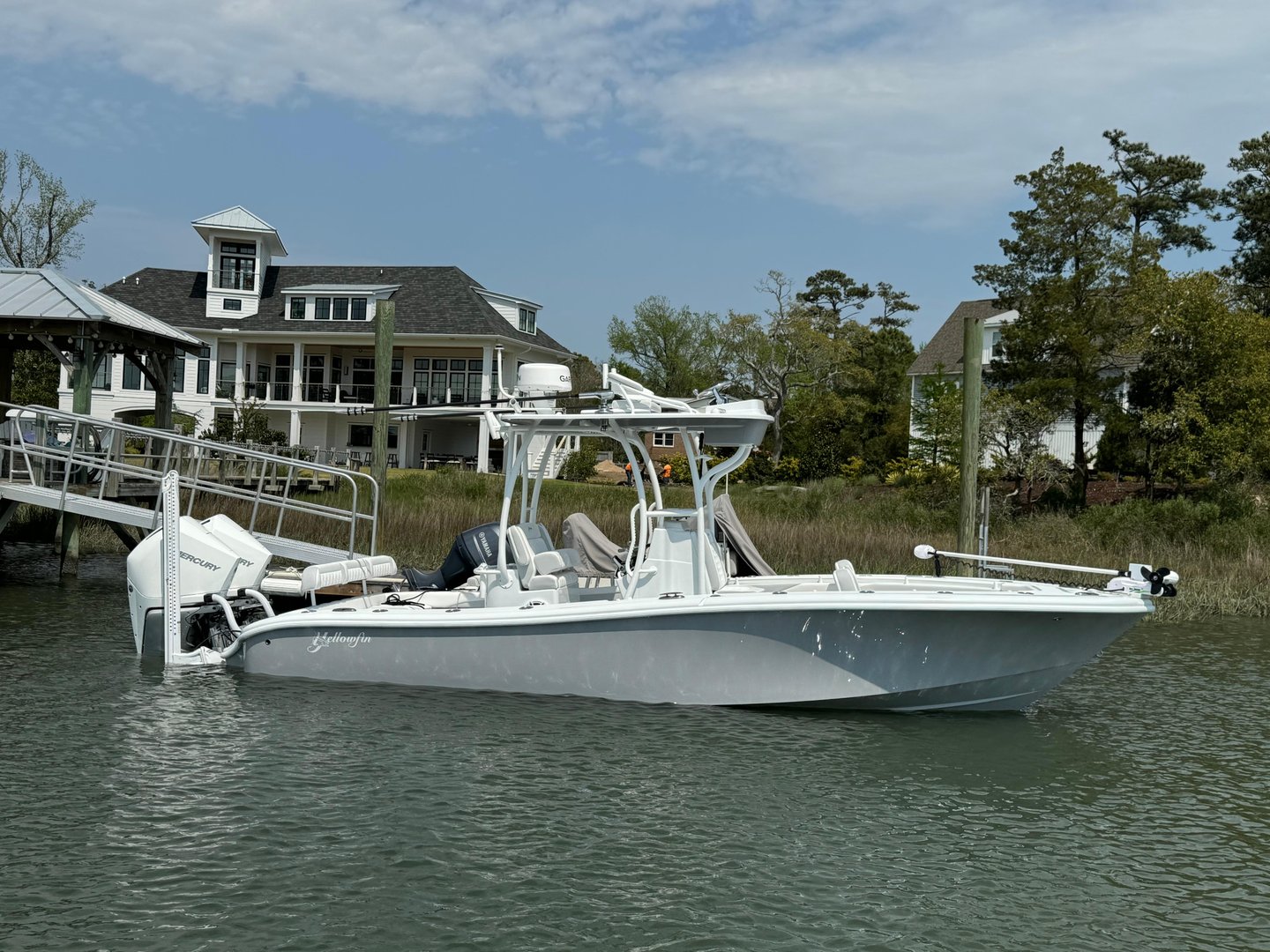 Yellowfin 26 Hybrid